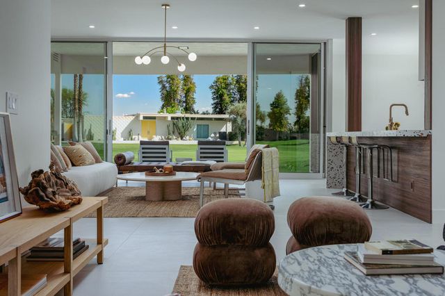 87 Westlake Circle, Palm Springs, CA 92264