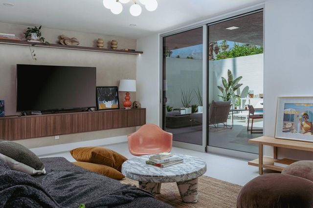 87 Westlake Circle, Palm Springs, CA 92264