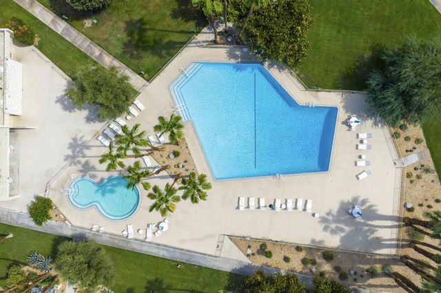 87 Westlake Circle, Palm Springs, CA 92264