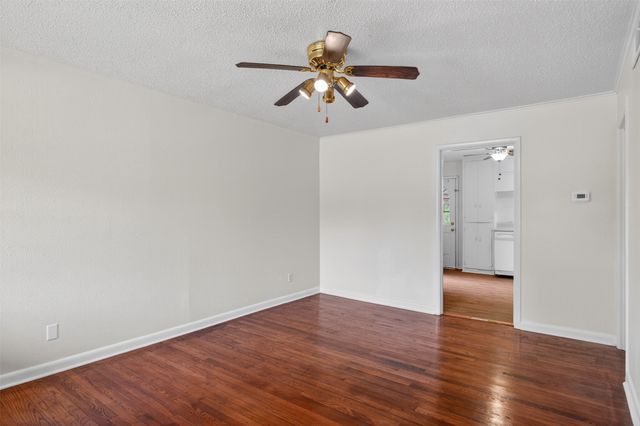 1619 Longview Street, Mesquite, TX 75149