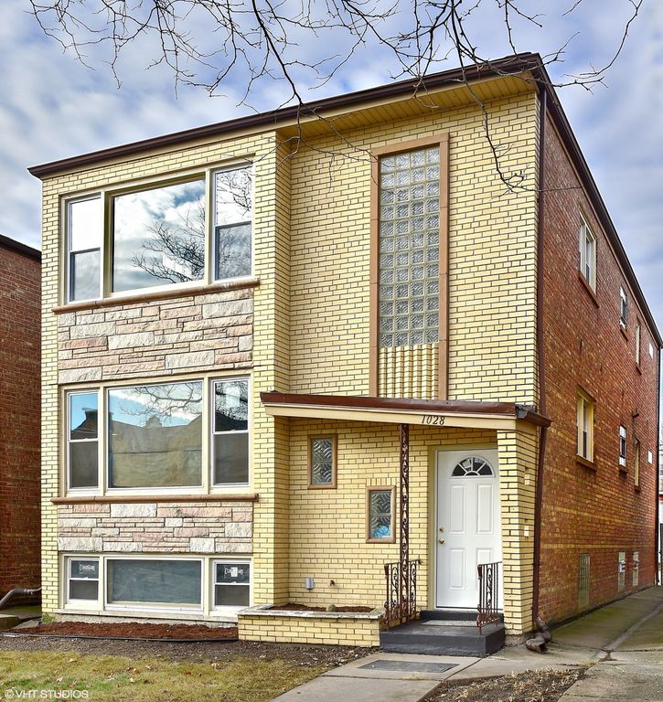 1028 S Monitor Avenue 2, Chicago, IL 60644