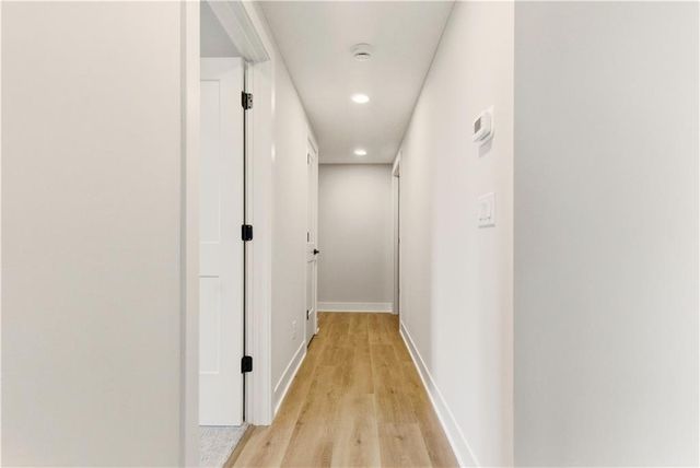 1817 NE Lashbrook Circle, Lee's Summit, MO 64086