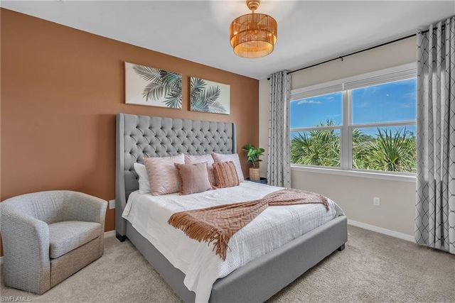 9403 Pocida CT 203, Naples, FL 34119