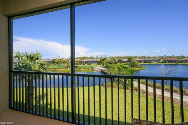 9403 Pocida CT 203, Naples, FL 34119