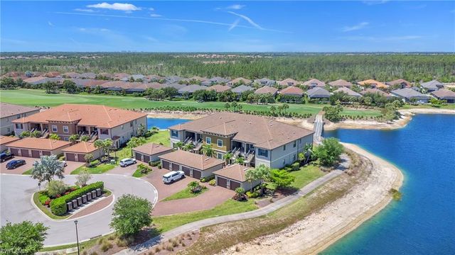 9403 Pocida CT 203, Naples, FL 34119