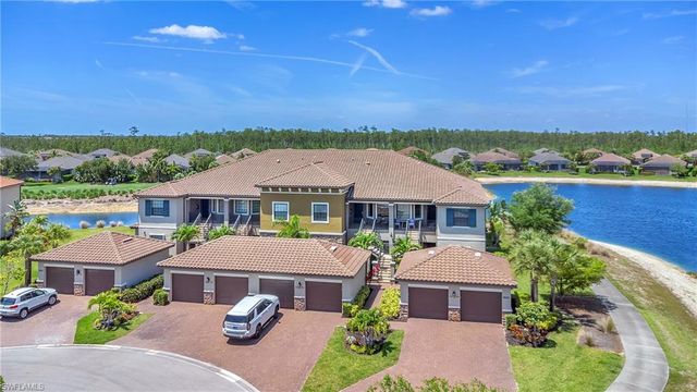 9403 Pocida CT 203, Naples, FL 34119