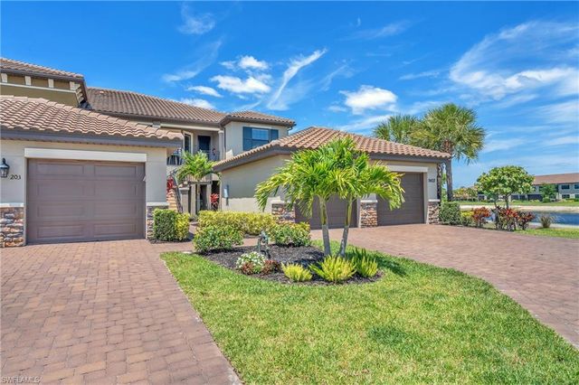 9403 Pocida CT 203, Naples, FL 34119