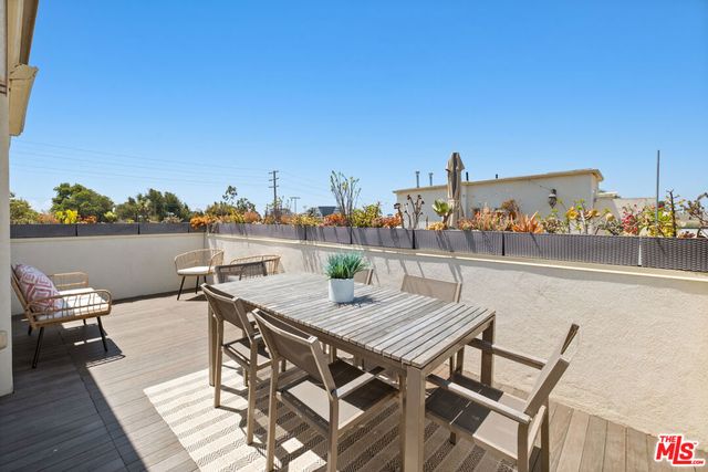 1744 Granville Avenue 105, Los Angeles, CA 90025