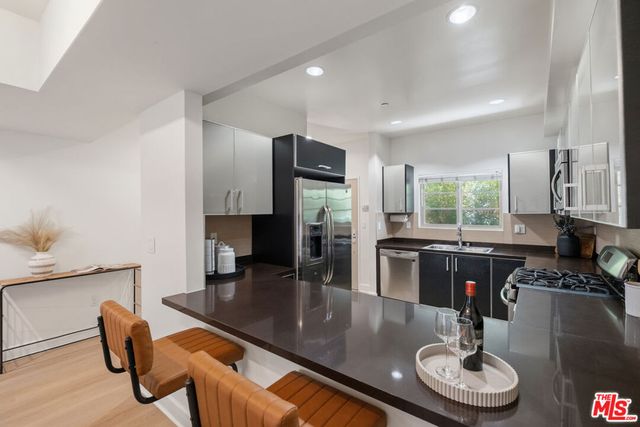 1744 Granville Avenue 105, Los Angeles, CA 90025
