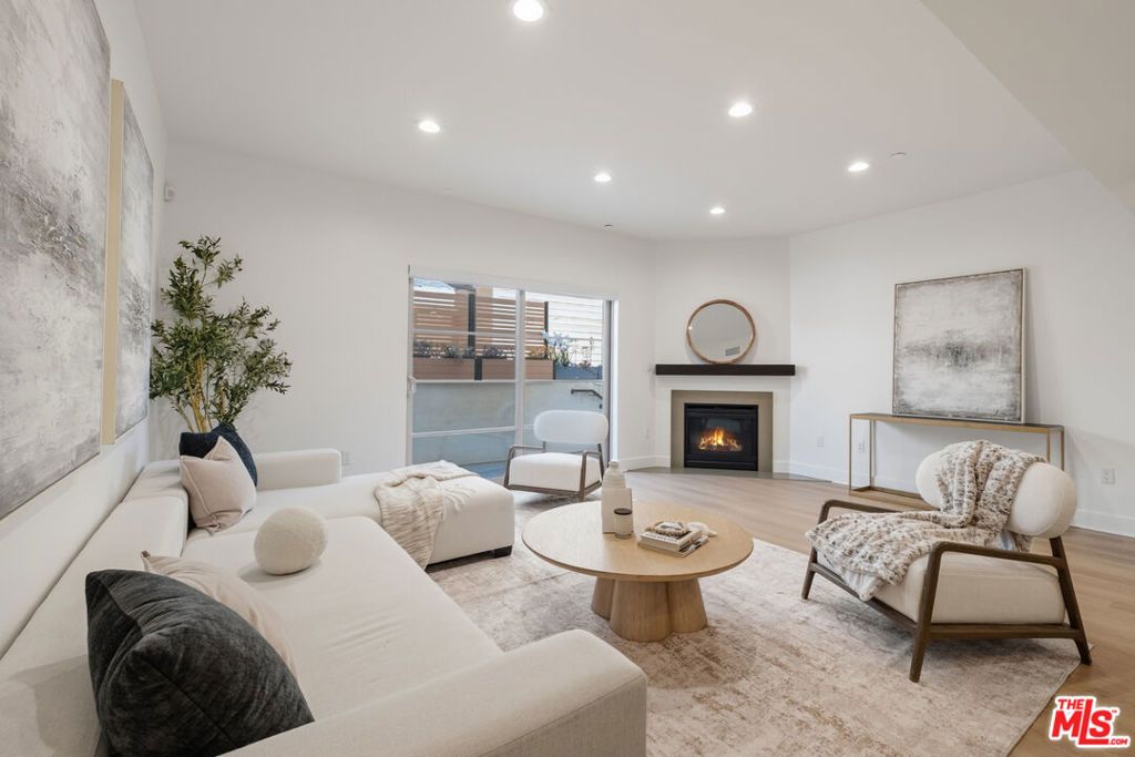 1744 Granville Avenue 105, Los Angeles, CA 90025