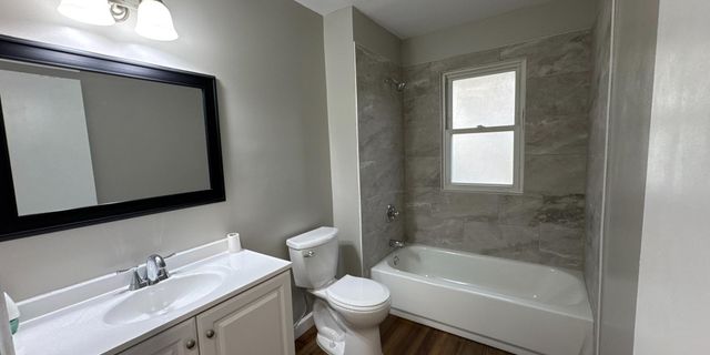 42 Baker Street W, Saint Paul, MN 55107