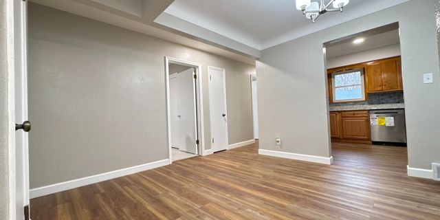 42 Baker Street W, Saint Paul, MN 55107