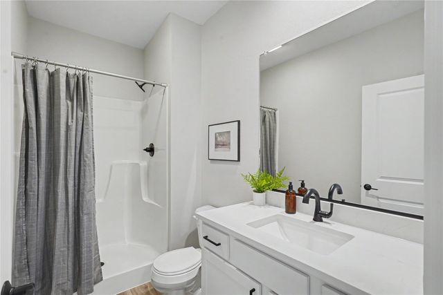 2712 Fleur Drive, Des Moines, IA 50321