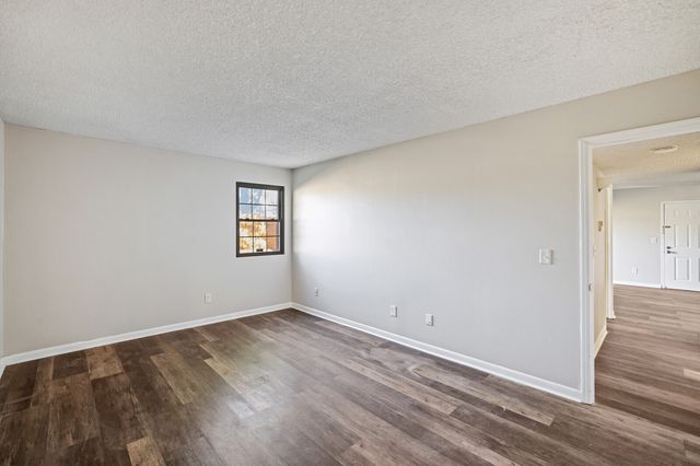 102 General Jackson Ln, Hermitage, TN 37076