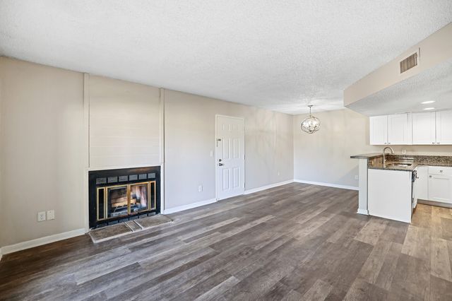 102 General Jackson Ln, Hermitage, TN 37076