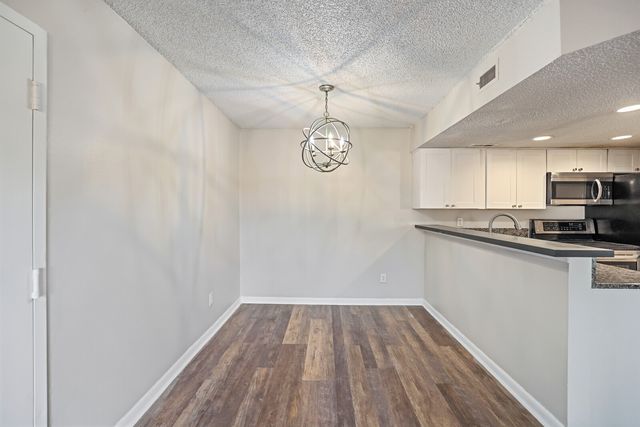 102 General Jackson Ln, Hermitage, TN 37076