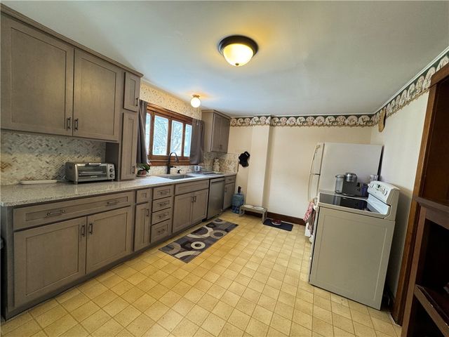 36 Plymouth Street, Norwich, NY 13815