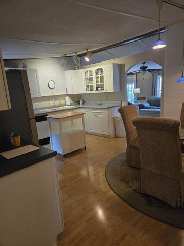 2130 Irwin Branch Rd, Waynesboro, TN 38485