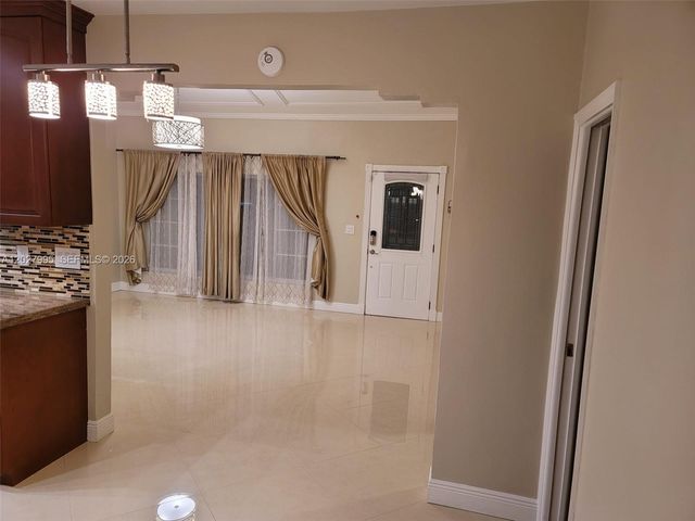 1662 SW 19th Ave 1662, Miami, FL 33145