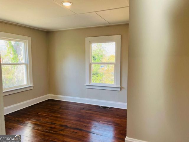 152 Fairview Drive, Fairburn, GA 30213