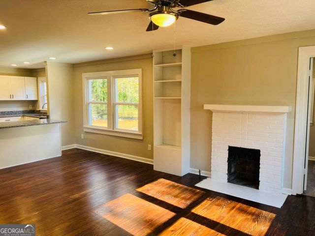 152 Fairview Drive, Fairburn, GA 30213