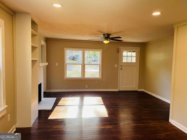 152 Fairview Drive, Fairburn, GA 30213