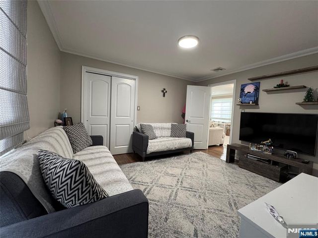 230 Linden Road, Wayne, NJ 07470