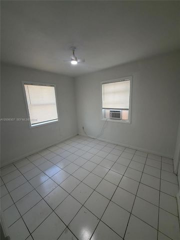 3669 Thomas Ave 10, Miami, FL 33133