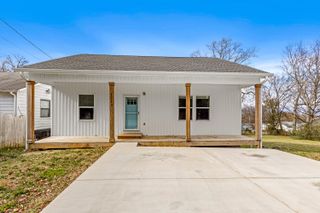 1213 N Chamberlain Avenue, Chattanooga, TN 37406