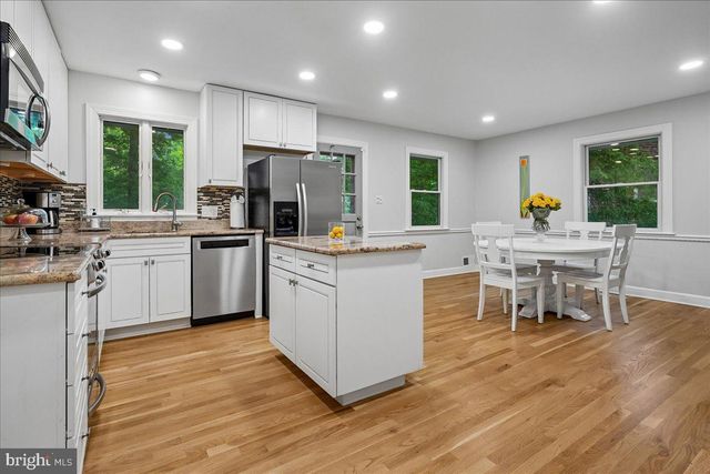 1014 POTOMAC LN, Alexandria, VA 22308