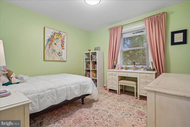 1014 POTOMAC LN, Alexandria, VA 22308