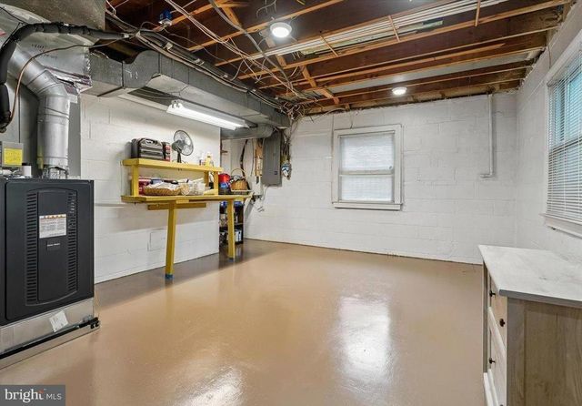 1014 POTOMAC LN, Alexandria, VA 22308