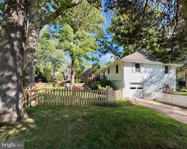 1014 POTOMAC LN, Alexandria, VA 22308
