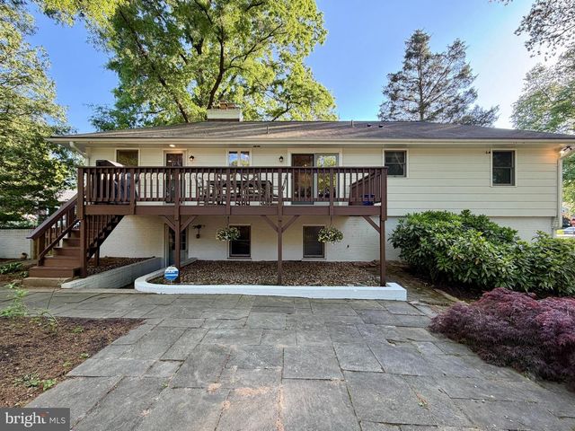 1014 POTOMAC LN, Alexandria, VA 22308