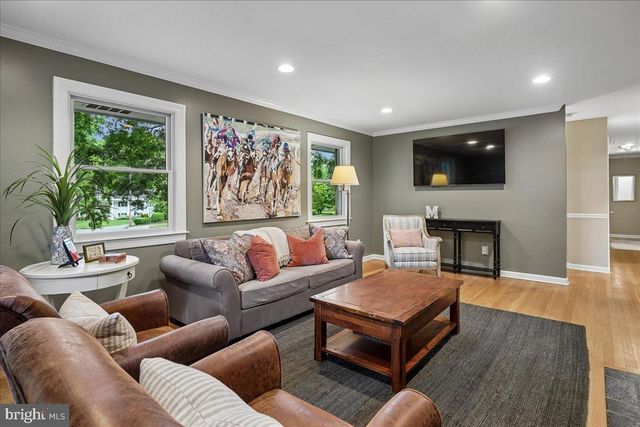 1014 POTOMAC LN, Alexandria, VA 22308