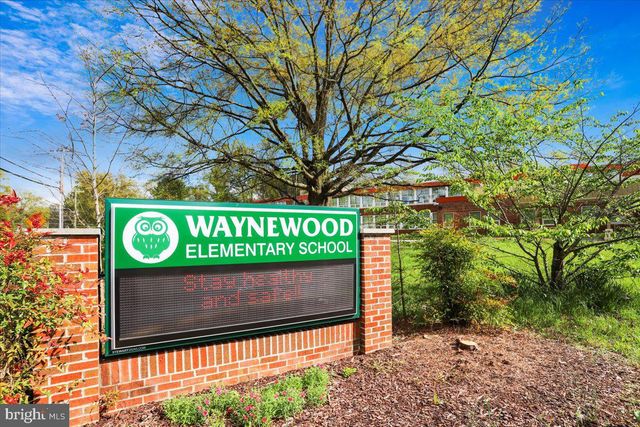 1014 POTOMAC LN, Alexandria, VA 22308
