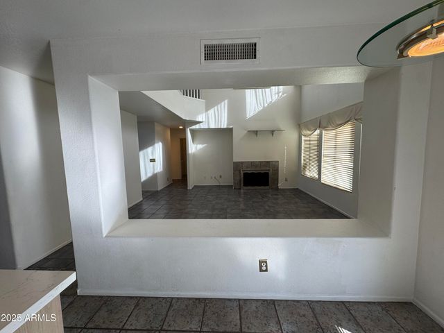 955 W COOLEY Drive, Gilbert, AZ 85233