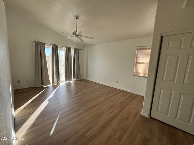 955 W COOLEY Drive, Gilbert, AZ 85233