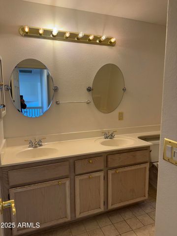 955 W COOLEY Drive, Gilbert, AZ 85233