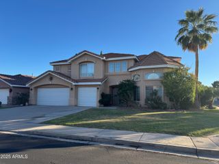 955 W COOLEY Drive, Gilbert, AZ 85233