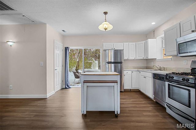 1232 Franklin Avenue, Edwardsville, IL 62025