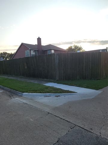 4929 Meadow Vista Place, Garland, TX 75043