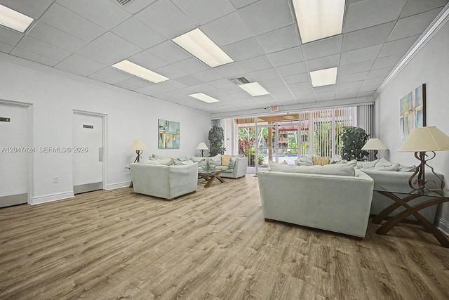 13120 SW 92nd Ave B-207, Miami, FL 33176
