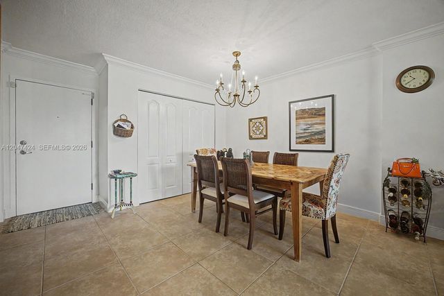 13120 SW 92nd Ave B-207, Miami, FL 33176