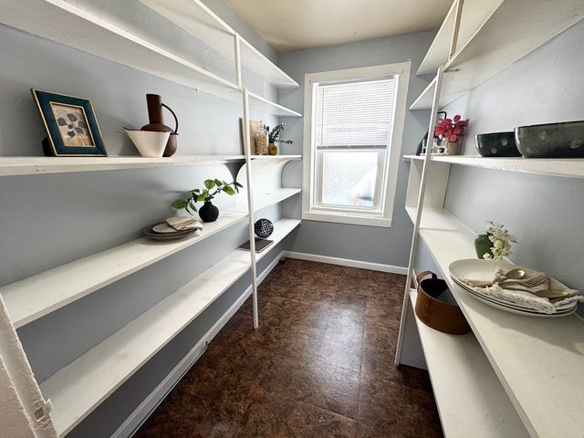 1232 Middleboro Ave, Taunton, MA 02718