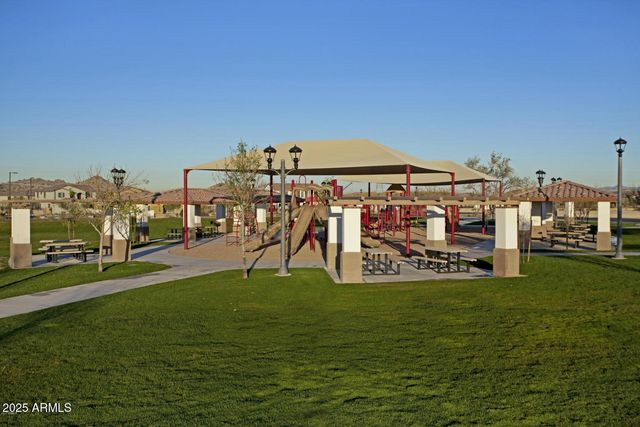 9083 S KRISTA Drive E 2, Goodyear, AZ 85338