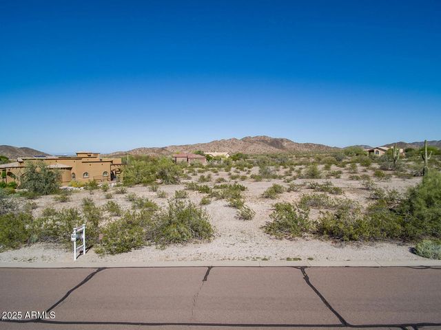 9083 S KRISTA Drive E 2, Goodyear, AZ 85338