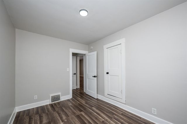 1216 Broadway, Benton Harbor, MI 49022