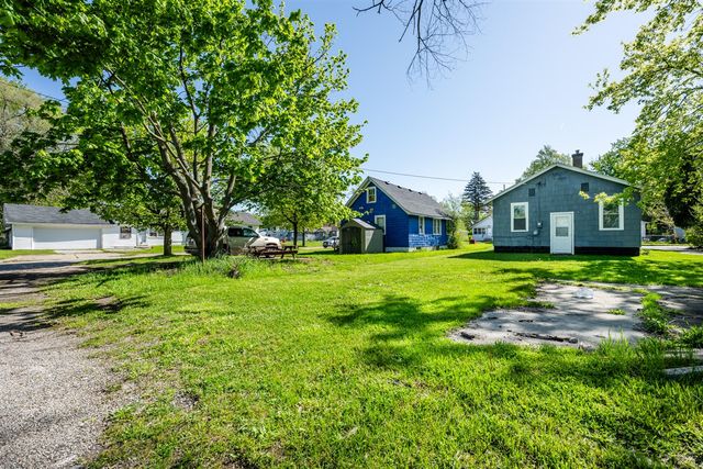 1216 Broadway, Benton Harbor, MI 49022