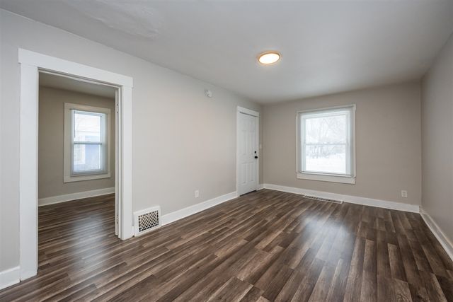 1216 Broadway, Benton Harbor, MI 49022